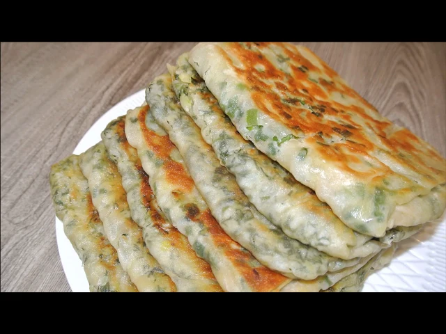 кат- кат катлама жуда маззали/ катлама очень вкусный на сковороде.